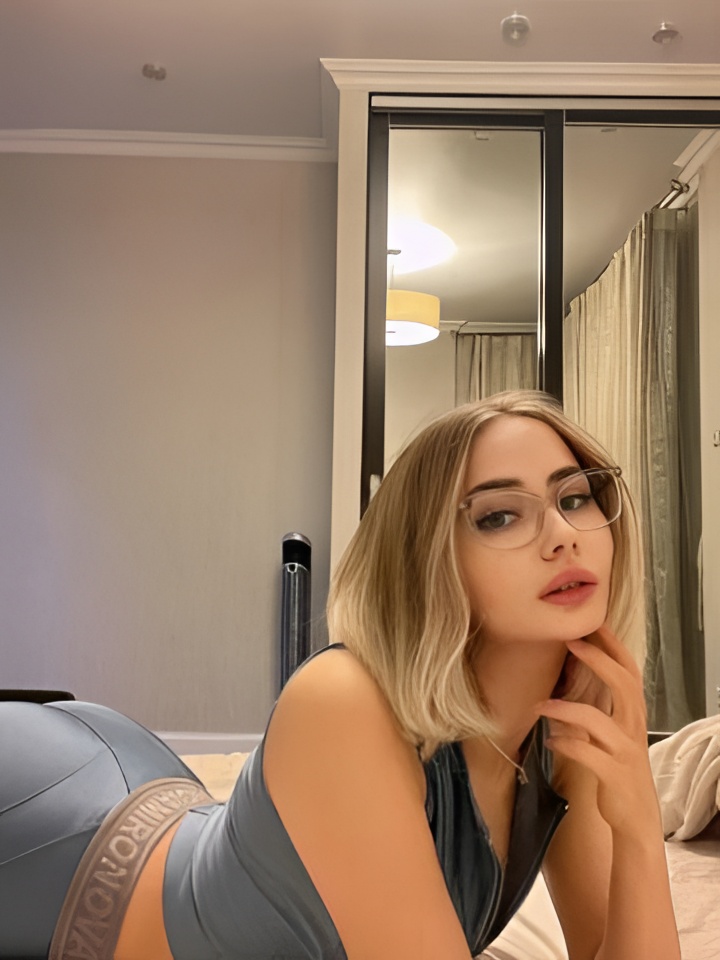 Стелла привлекальеная девушка из Саяногорск цена от 1500 руб