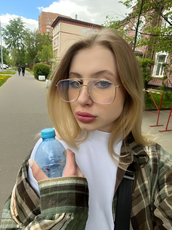 Инга привлекательная девушка из Саяногорск цена от 3000 руб