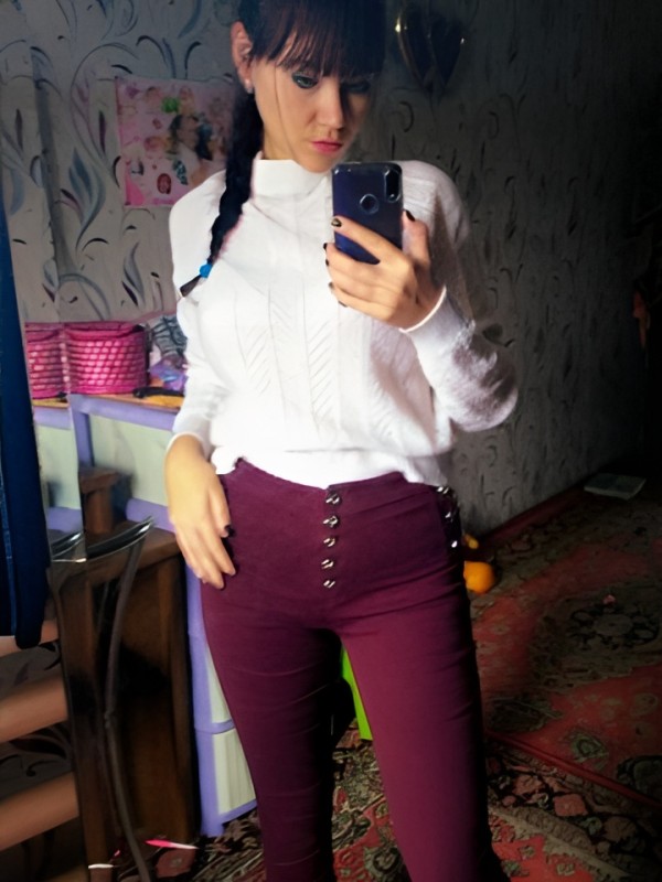 Стефания привлекательная девушка из Саяногорск цена от 10000 руб