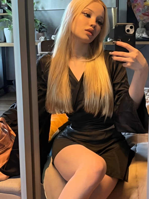 Ульяна привлекательная девушка из Саяногорск цена от 10000 руб