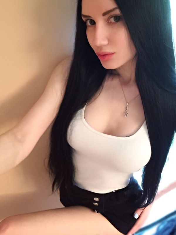 Зоя привлекательная девушка из Саяногорск цена от 5000 руб