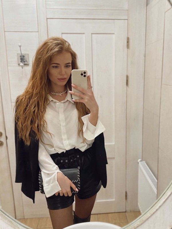 🎥 Оксана привлекательная девушка из Саяногорск цена от 7000 руб