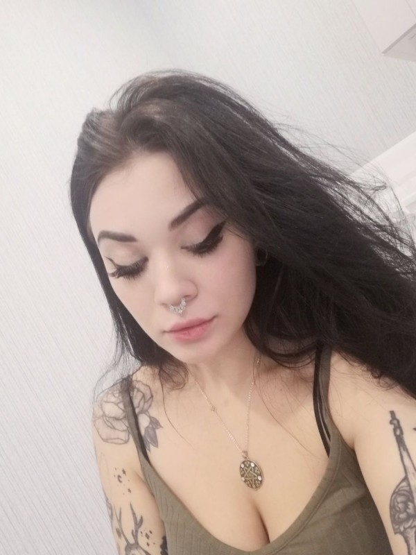 Ольга привлекательная девушка из Саяногорск цена от 3000 руб