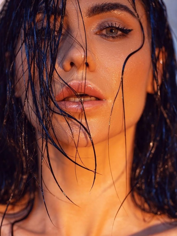 Эмилия привлекательная девушка из Саяногорск цена от 8000 руб